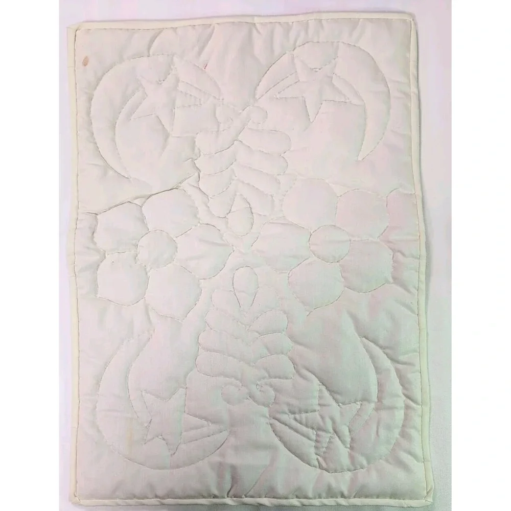 Vintage Christmas Handmade‎ Quilt Angel Motif Table Runner And Centerpiece Pads